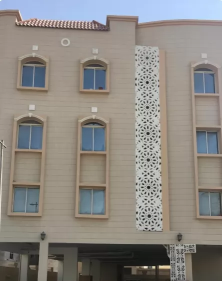 Жилой Готовая недвижимость 7+ спален Ж/Ж Строительство  продается в Доха #7429 - 1  image 